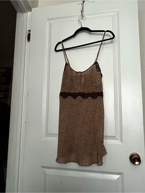 Leopard-Print Chemise Slip with Lace Waistband - Brown